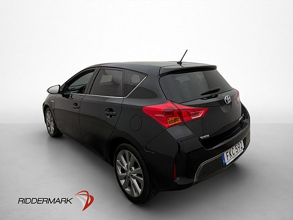 Toyota Auris 5 of 29