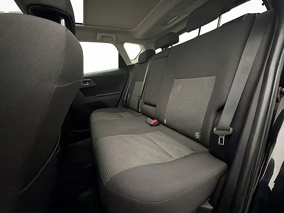 Toyota Auris 16 of 29