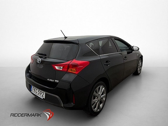 Toyota Auris 8 of 29