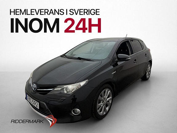 Toyota Auris 2 of 29