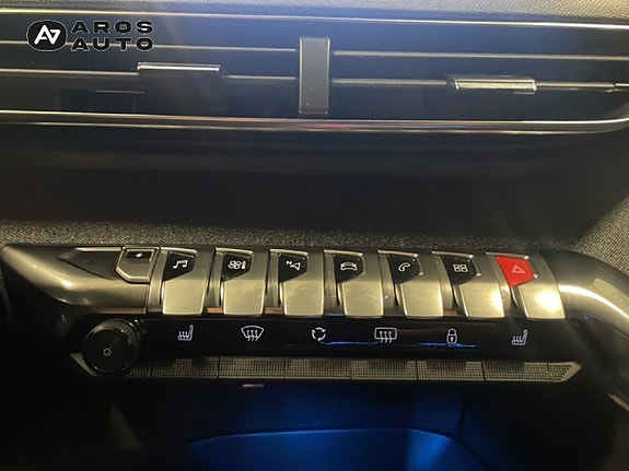 Peugeot 3008 13 of 14