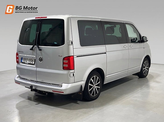 Volkswagen Multivan 4 of 22