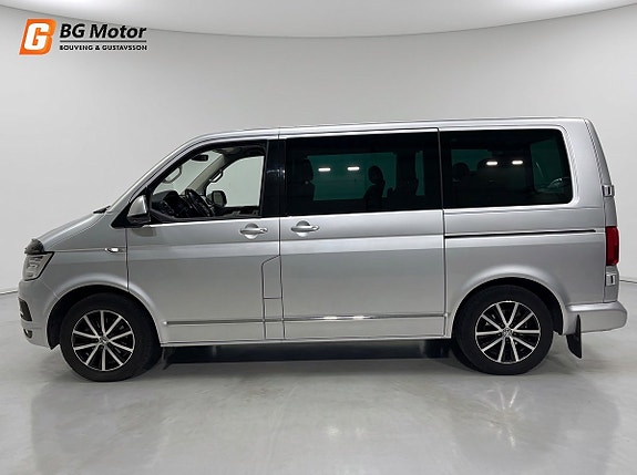 Volkswagen Multivan 7 of 22
