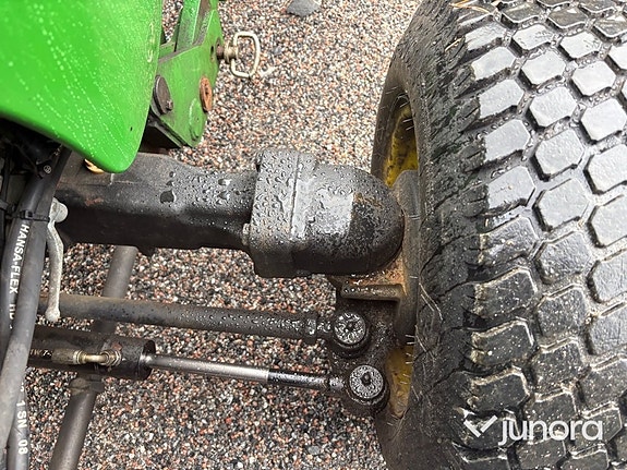 Traktor John Deere 4520 med vikplog och sandspridare 16 of 30