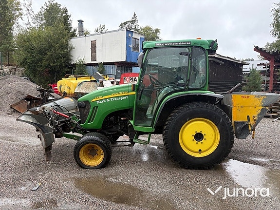 Traktor John Deere 4520 med vikplog och sandspridare 2 of 30