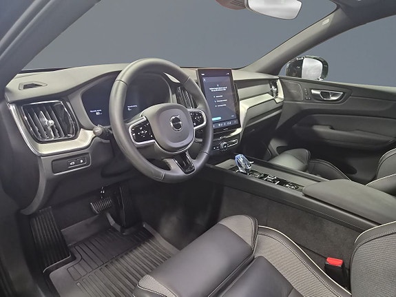 Volvo XC60 5 of 13