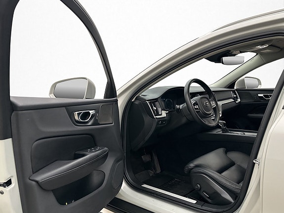Volvo V60 Cross Country 15 of 30