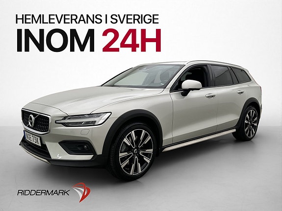 Volvo V60 Cross Country 4 of 30