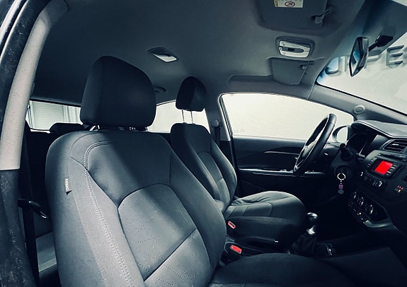 Kia Rio 10 of 18