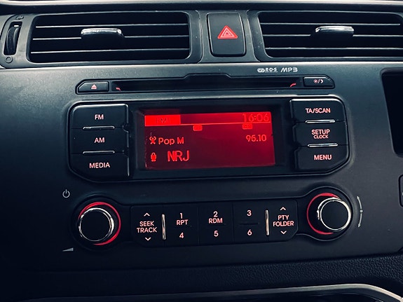 Kia Rio 15 of 18