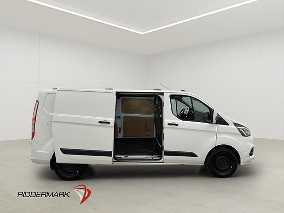 Ford Transit Custom 11 of 28