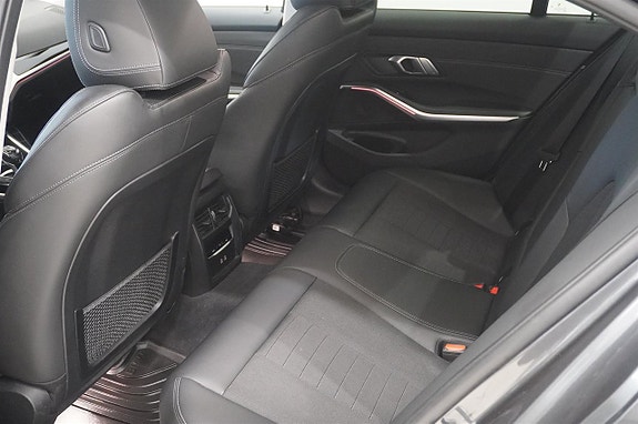 BMW 320d 7 of 15