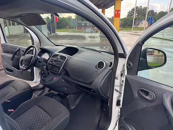 Renault Kangoo Express 12 of 13