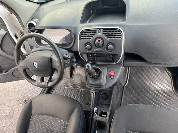 Renault Kangoo Express 11 of 13