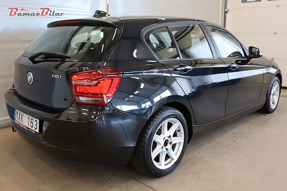 BMW 116i 5 of 16