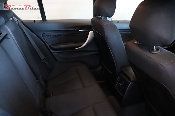 BMW 116i 14 of 16