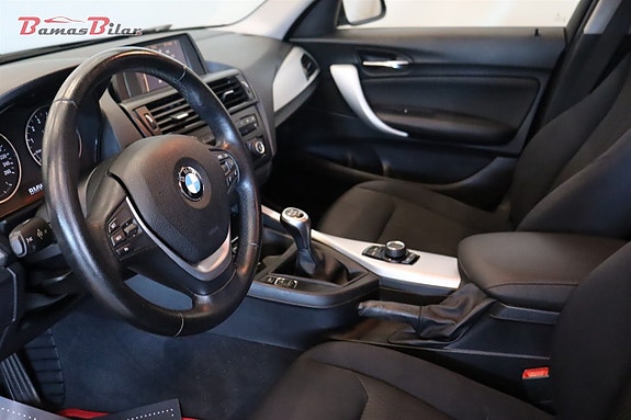 BMW 116i 9 of 16
