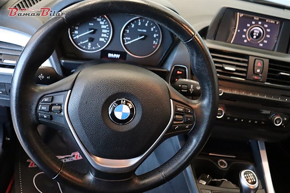 BMW 116i 10 of 16