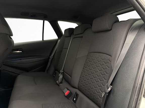 Toyota Corolla 13 of 27
