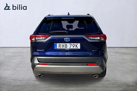 Toyota RAV4 5 of 21
