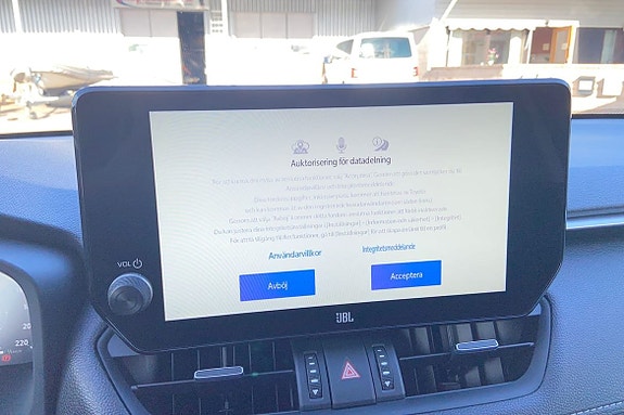 Toyota RAV4 15 of 21