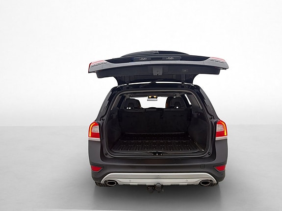 Volvo XC70 9 of 25