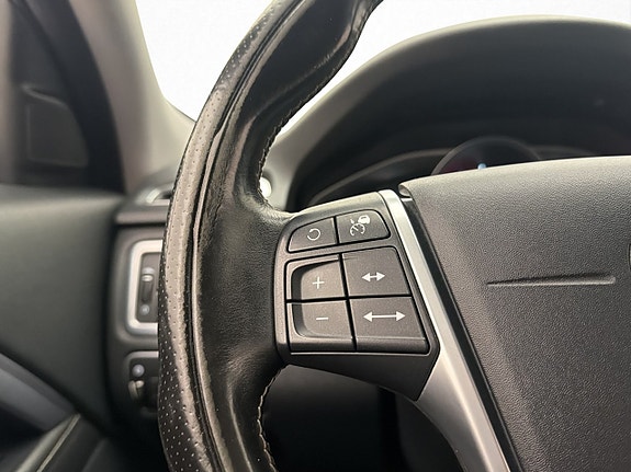 Volvo XC70 16 of 25
