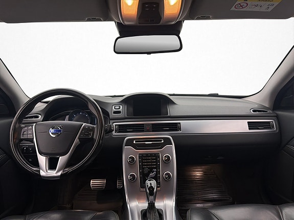 Volvo XC70 15 of 25