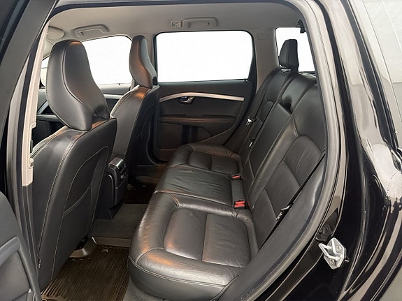 Volvo XC70 14 of 25