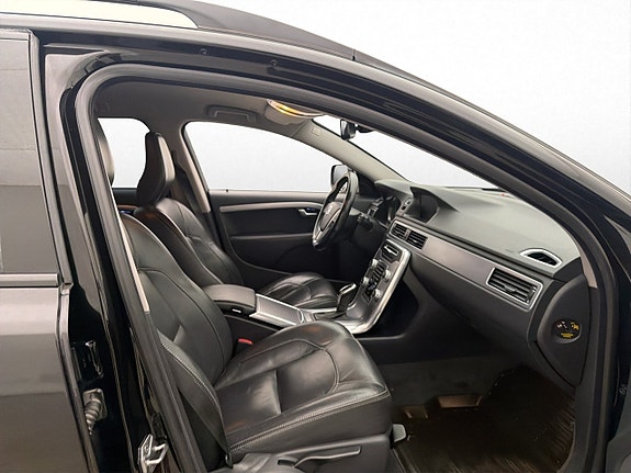 Volvo XC70 10 of 25