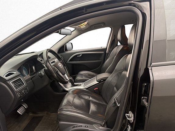 Volvo XC70 12 of 25