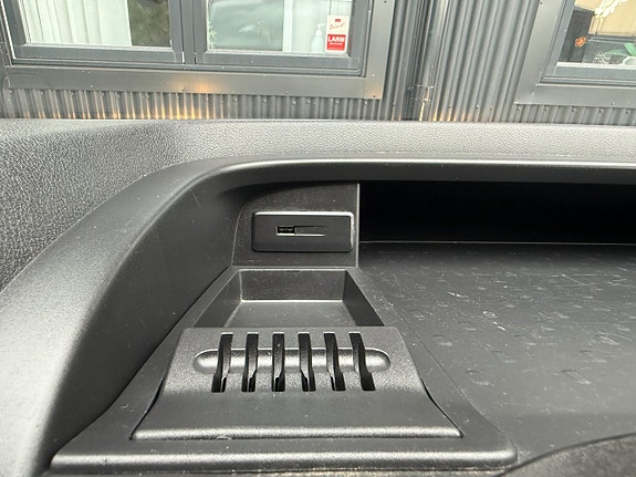 Opel Vivaro 16 of 18