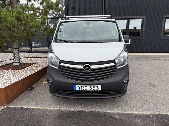 Opel Vivaro 4 of 18