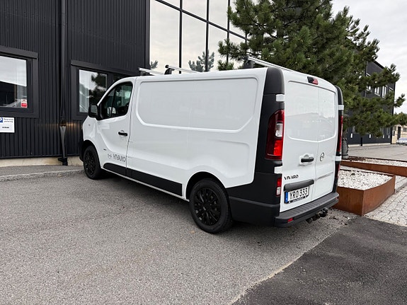 Opel Vivaro 8 of 18