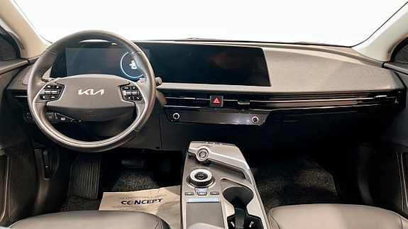 Kia EV6 7 of 12