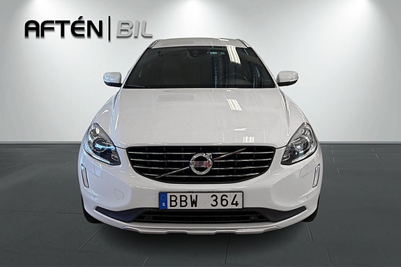 Volvo XC60 3 of 18