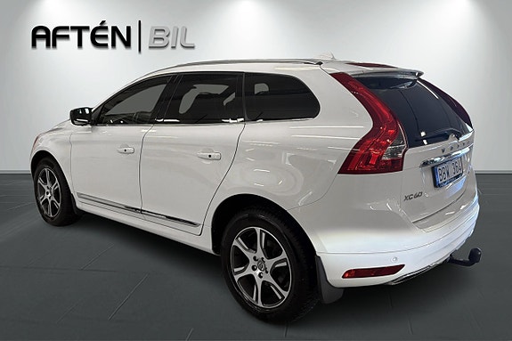 Volvo XC60 8 of 18
