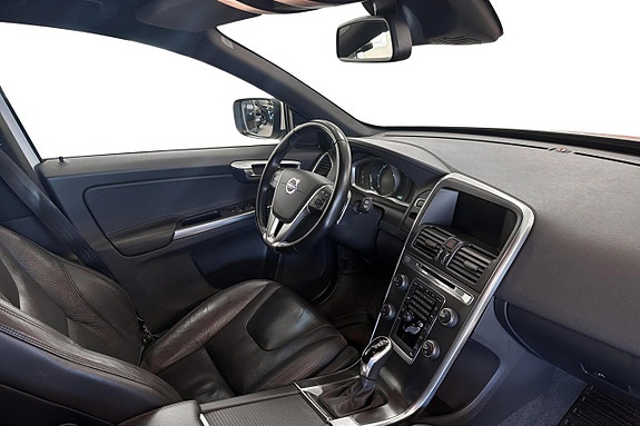 Volvo XC60 15 of 18