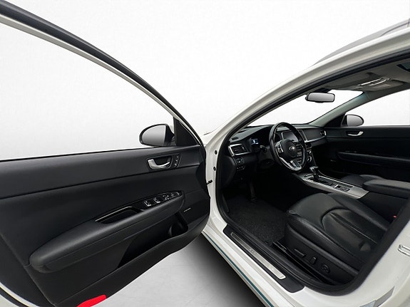 Kia Optima 11 of 30