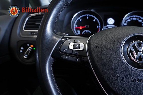 Volkswagen Golf Alltrack 19 of 25