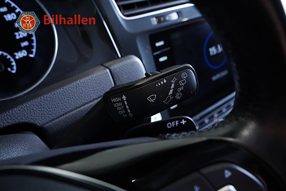 Volkswagen Golf Alltrack 21 of 25