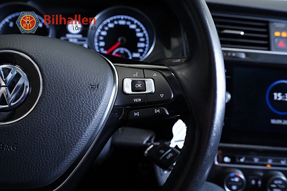 Volkswagen Golf Alltrack 18 of 25