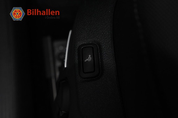 Volkswagen Golf Alltrack 17 of 25