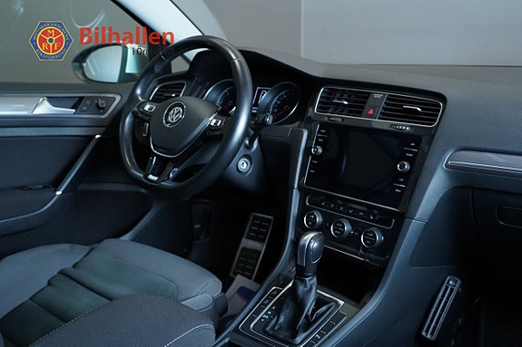 Volkswagen Golf Alltrack 14 of 25