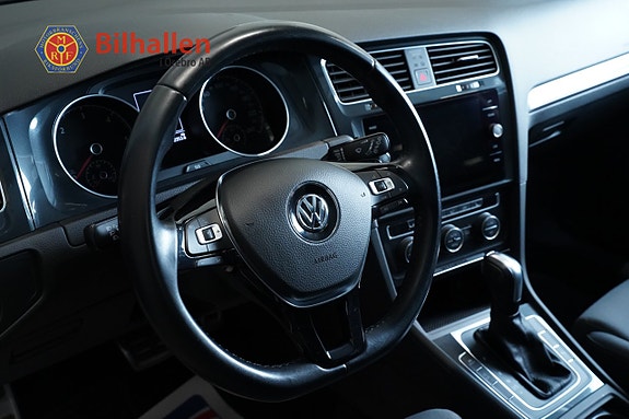 Volkswagen Golf Alltrack 16 of 25
