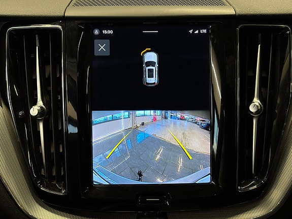 Volvo XC60 24 of 30
