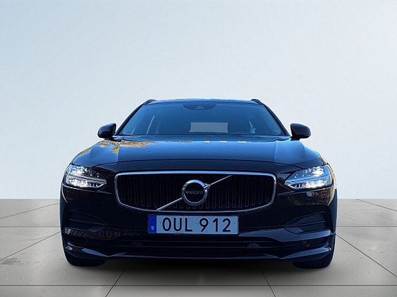 Volvo V90 2 of 22