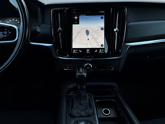Volvo V90 11 of 22