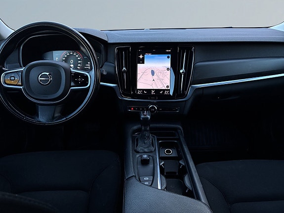 Volvo V90 8 of 22