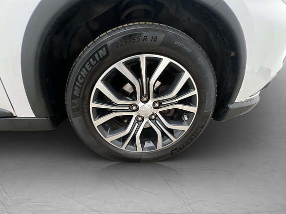 Mitsubishi Outlander 10 of 30
